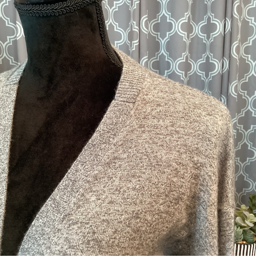 Gap Knee Length Cardigan in Heather Gray - Picture 2 of 9